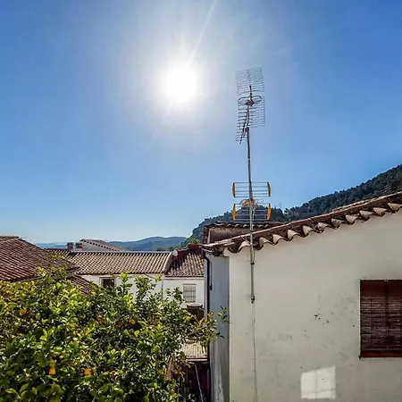 Сasa de vacaciones 2 Bedroom Cozy In Grazalema