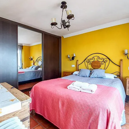 Сasa de vacaciones 2 Bedroom Cozy In